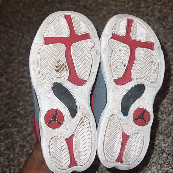 Red Jordan Retro 13 - Picture 5 of 6